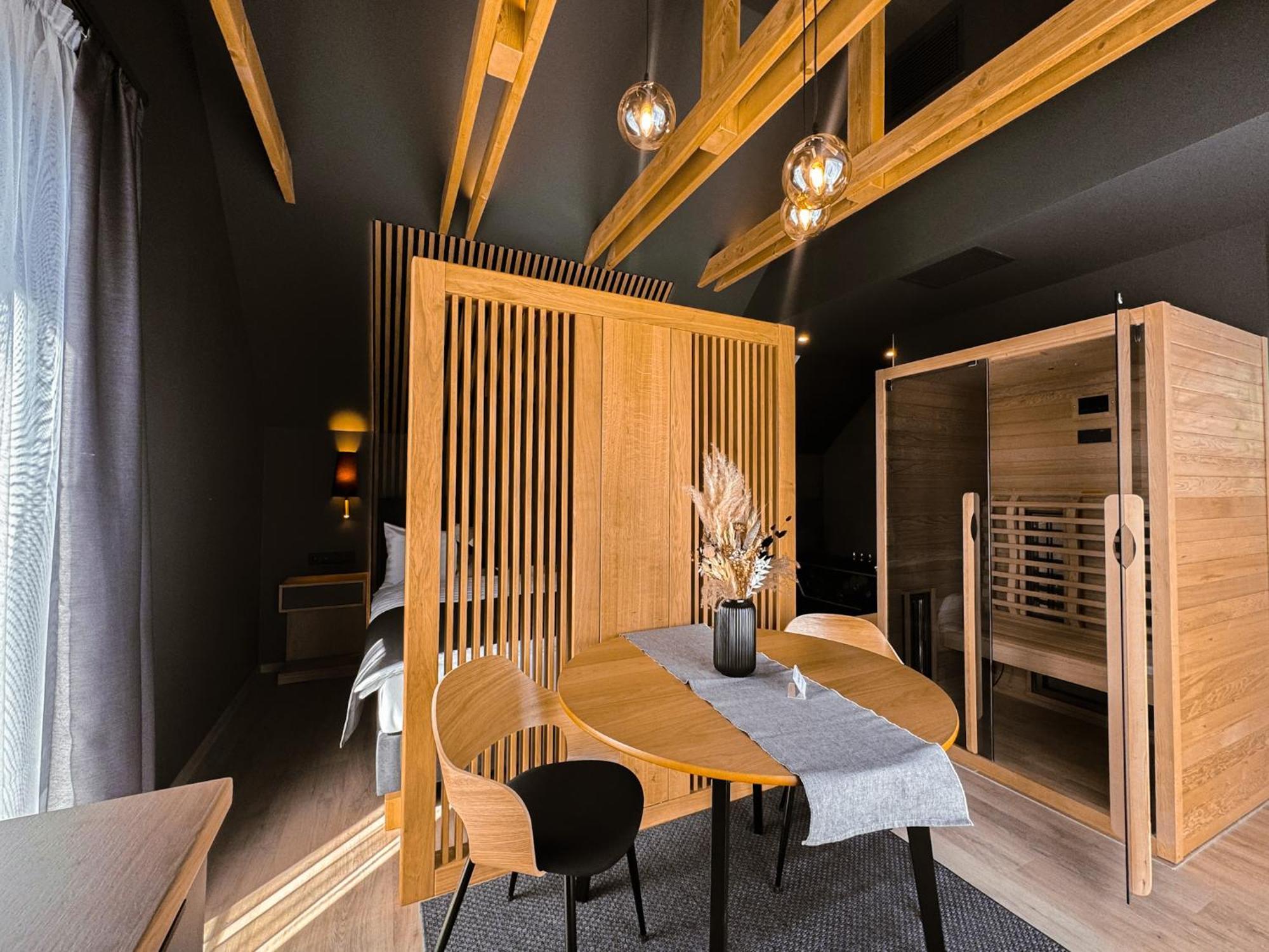 Twin Premium Apartman Тихань Экстерьер фото