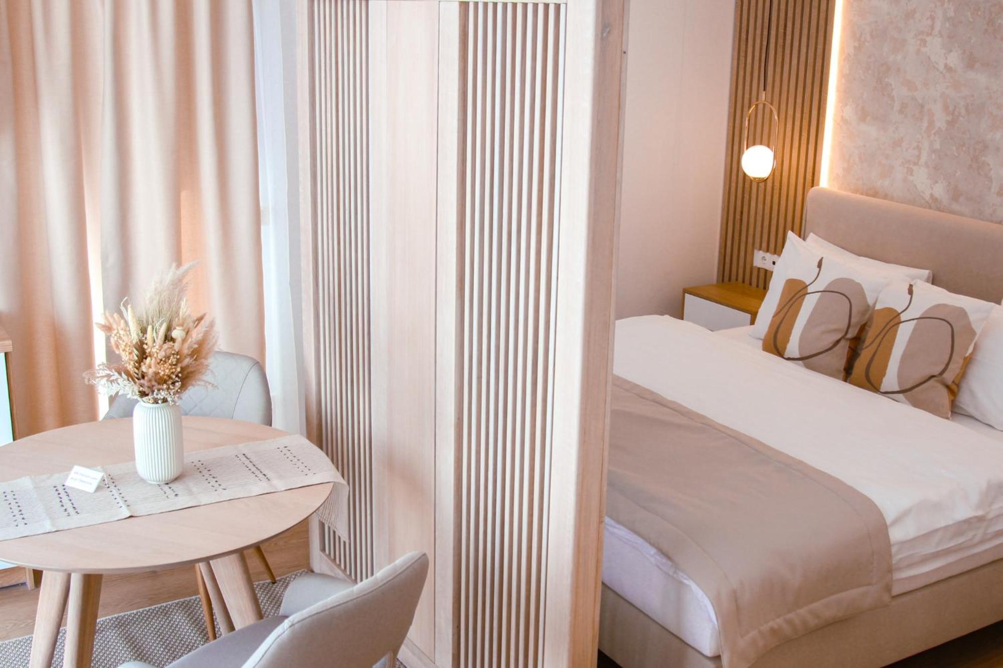 Twin Premium Apartman Тихань Экстерьер фото