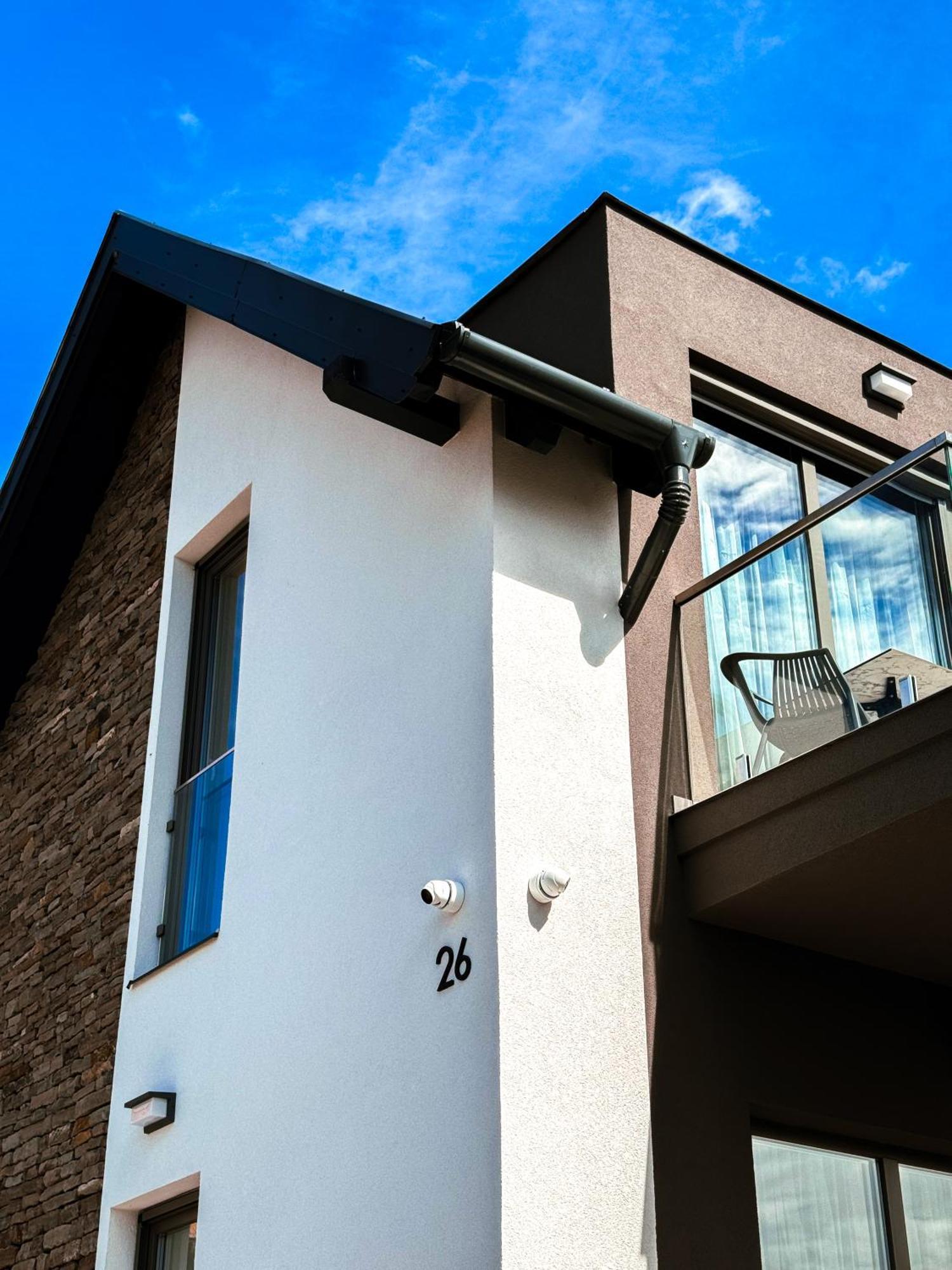Twin Premium Apartman Тихань Экстерьер фото